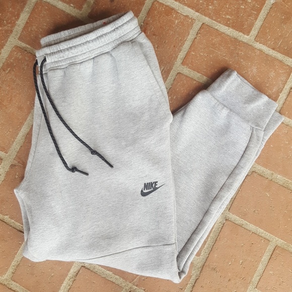 Nike Other - Nike Tech sweatpants joggers cropped fit